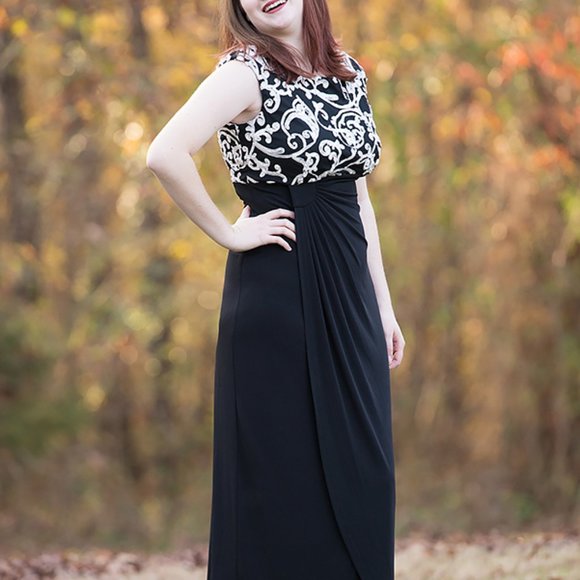 Connected Apparel Lisa White Dress Size 10 - Picture 2 of 2